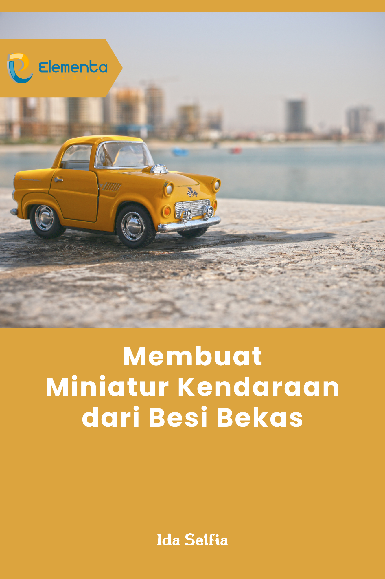 Membuat miniatur kendaraan dari besi bekas